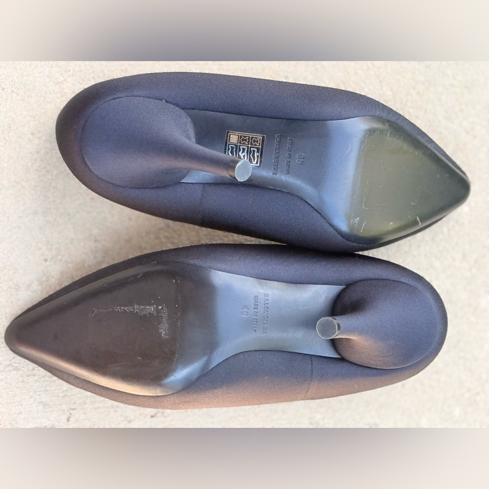 ORIGINAL Balenciaga Padded Pump Heels - Picture 4 of 5